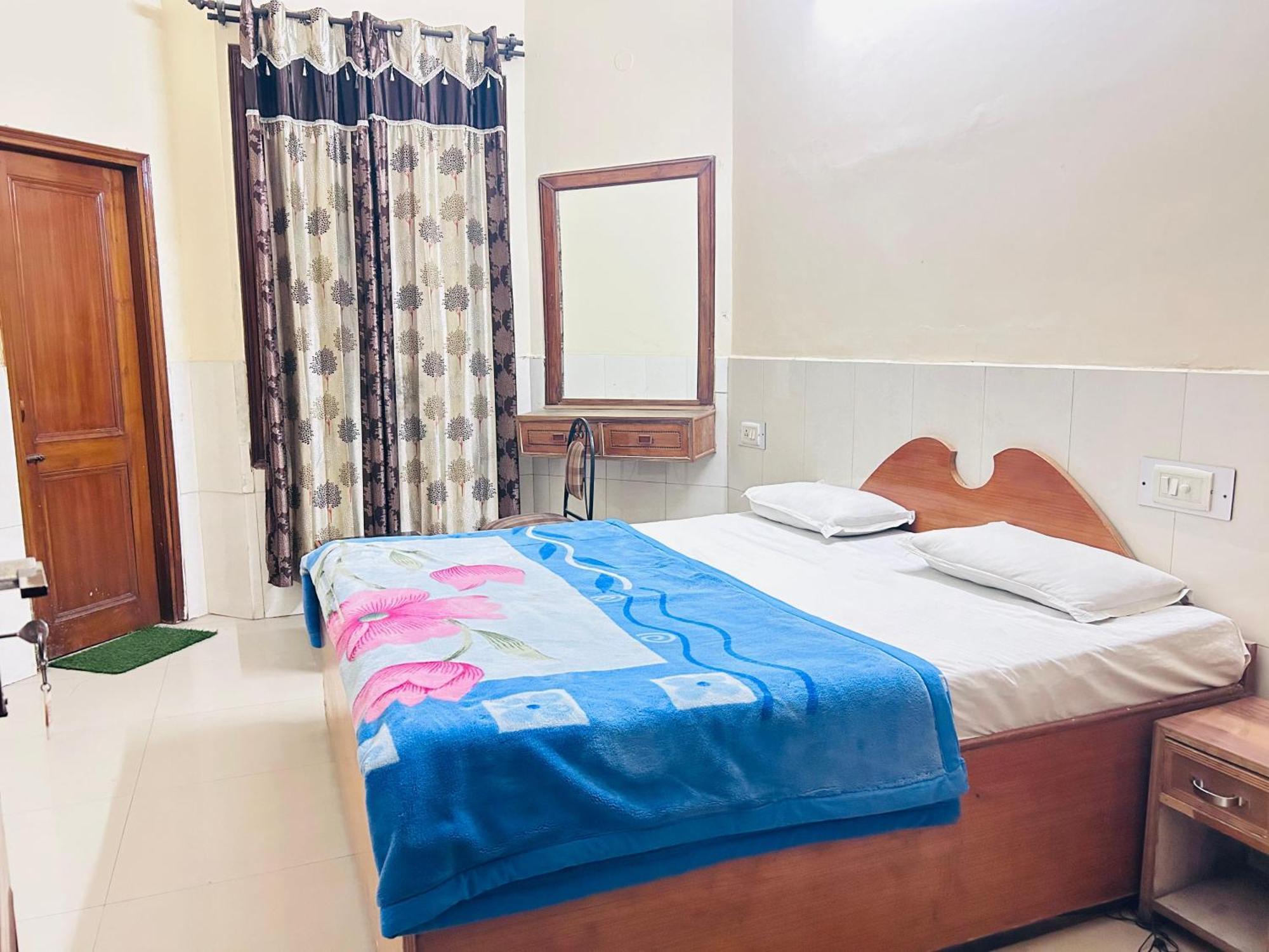 Sunrise Hotel ชลันธระ ภายนอก รูปภาพ